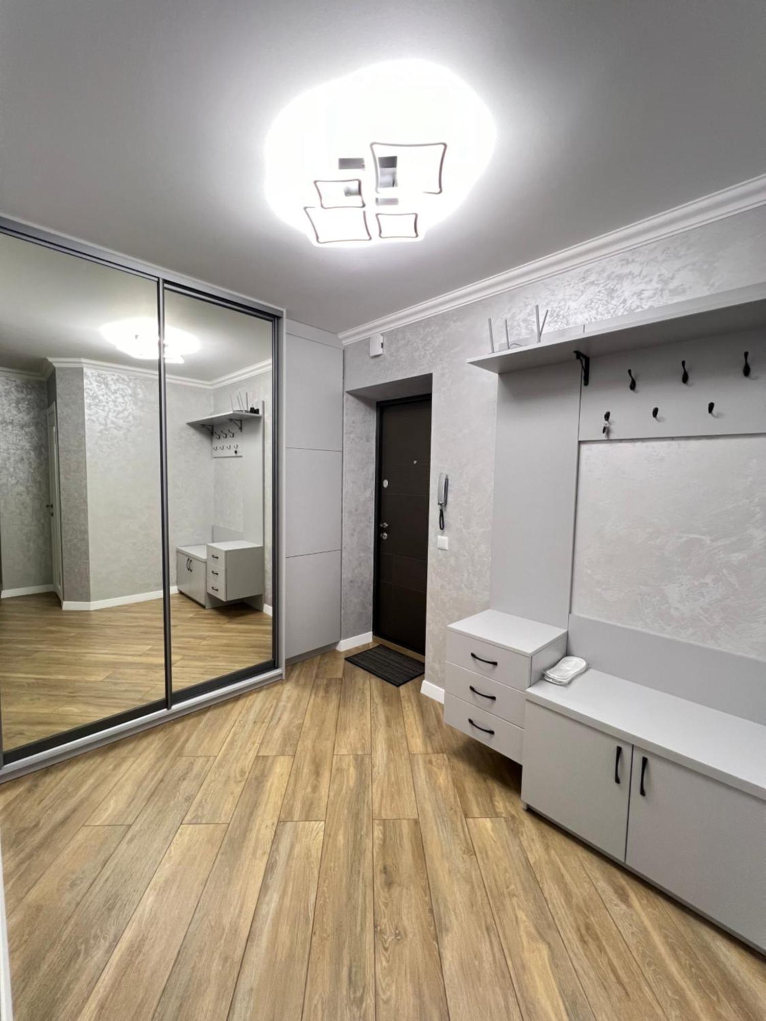 Затишна Квартира Біля Парку Центр Міста Ternopil Exterior photo